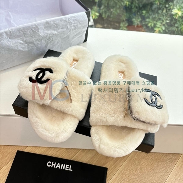 ����  ��*  �� ������ M550327-4