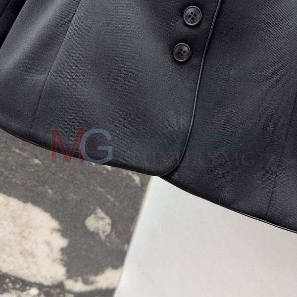  η**  LP2348806-5  룩