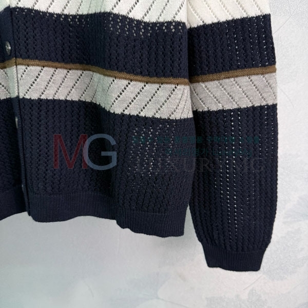  ̿̿  MIU32497-4