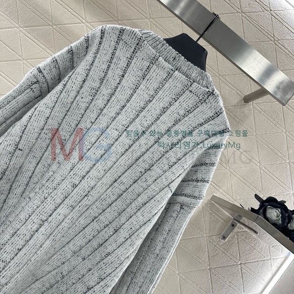  *  CH425374-4