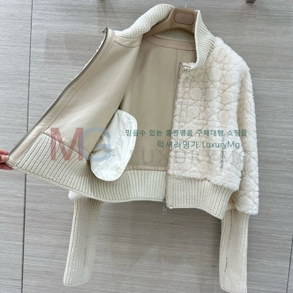   þ   DO6134054-11