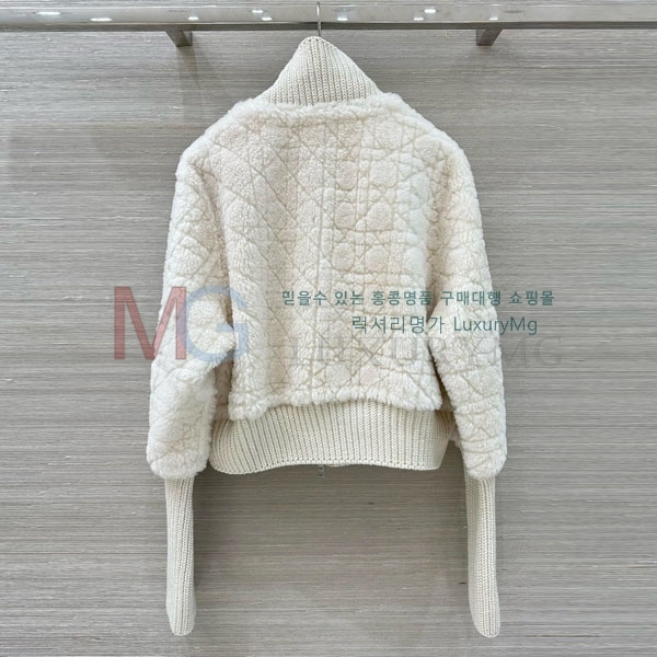   þ   DO6134054-11