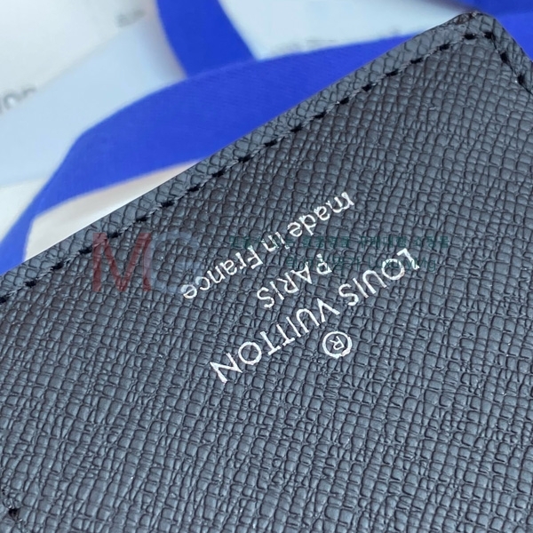 ̺ ̾    R20005-11