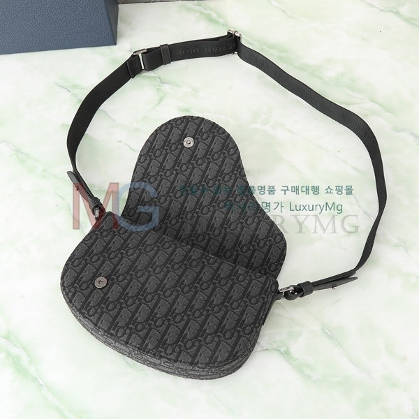   ޽  1ADPO325-3