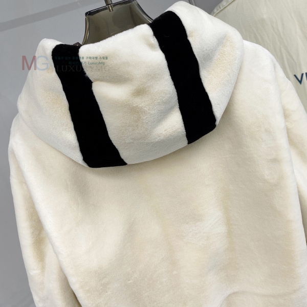  ** þ  LV325741-1