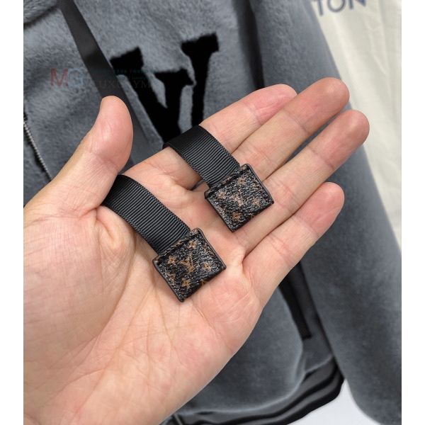  ** þ  LV325741-2