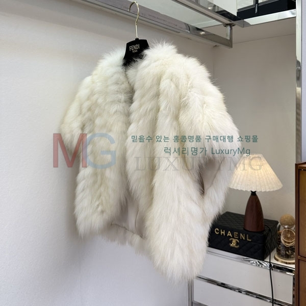   þ    FEND223424-6