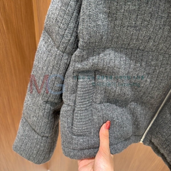 ���� ���ڷ� ��ġ�ڸ� �ٿ� �е� BC234087-2