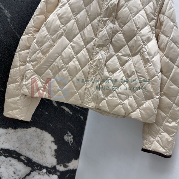 ���� ���ڷ� ��ġ�ڸ� �ٿ� �е� ��Ŷ BC453065-5