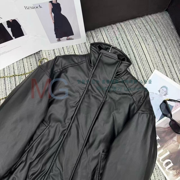  ũ Ʃ е  AU2346360-1