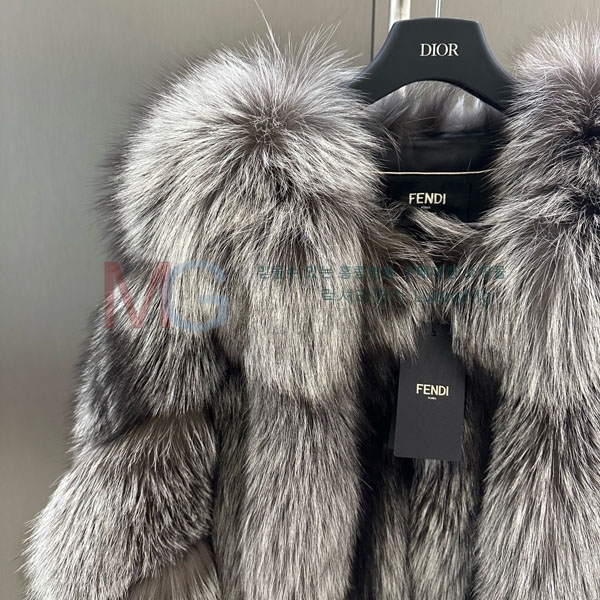   þ   FEND234008-8