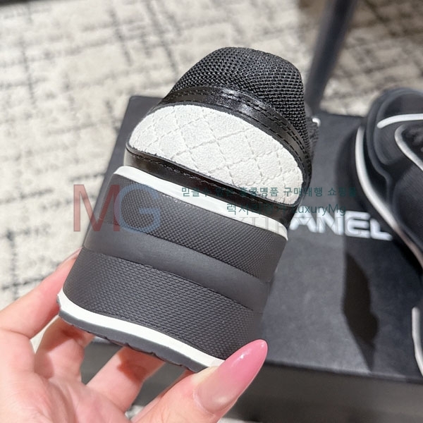  * ĳ־ Ŀ AT555033-4