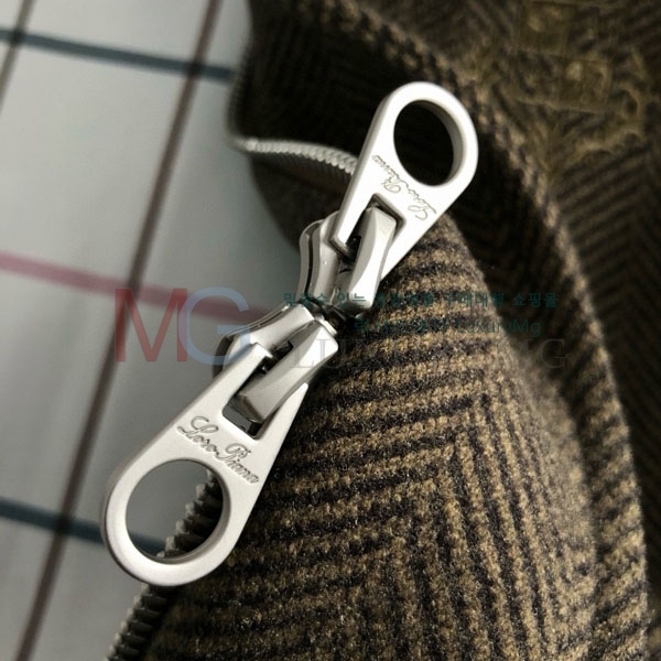 ���� �η�**�� ������ LP6824724