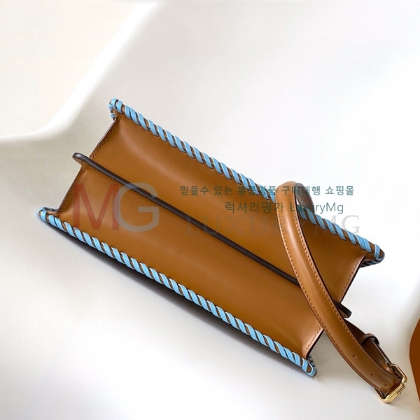  ī ̾ ڴ ̴ F0095001-1