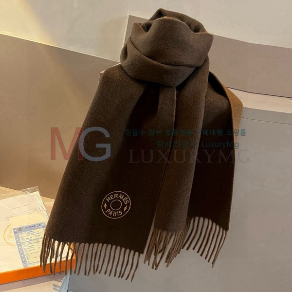 η** ÷/ī LP7168124-3