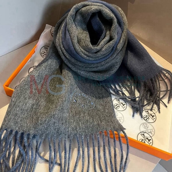 η** ÷/ī LP7168124-4