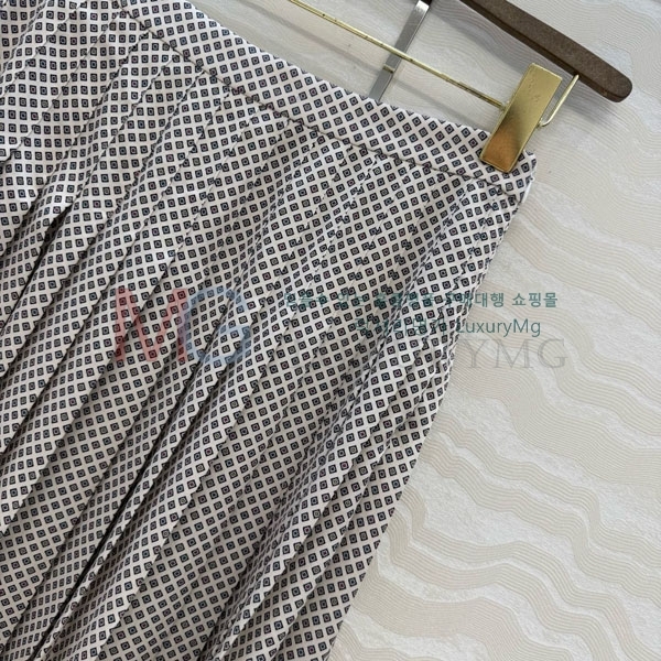 ���� �η�**�� ��ĿƮ LP7445667