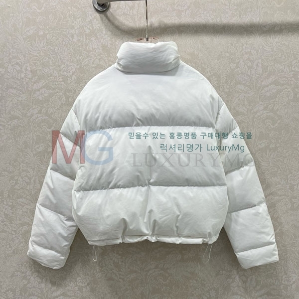 ���� �η�**�� �ٿ� �е� LP2923022-2