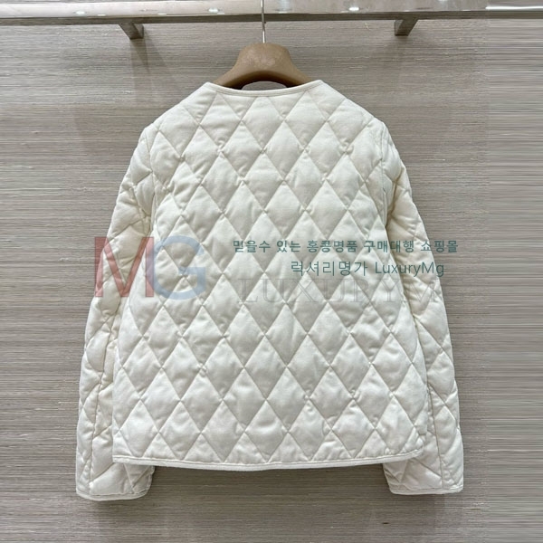 ���� �η�**�� �ٿ� �е� LP2923022-5