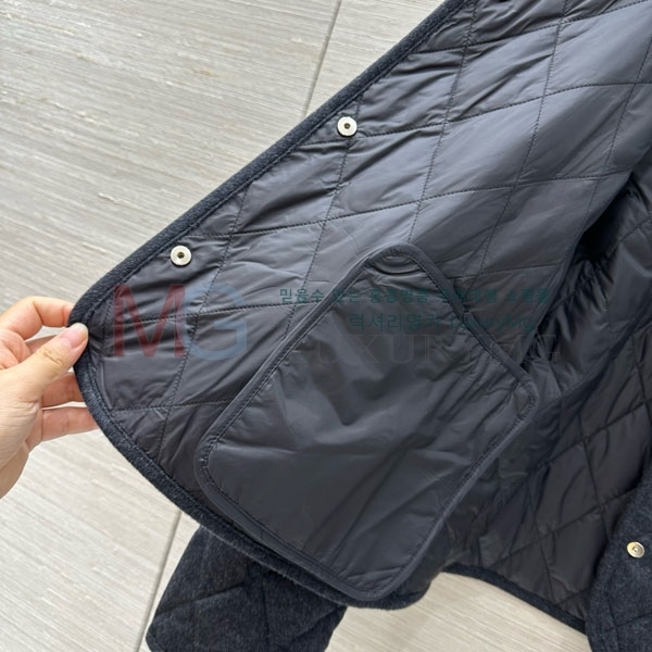 ���� �η�**�� �ٿ� �е� LP2923022-6