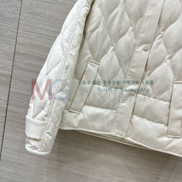 ���� �η�**�� �ٿ� �е� LP2923022-7