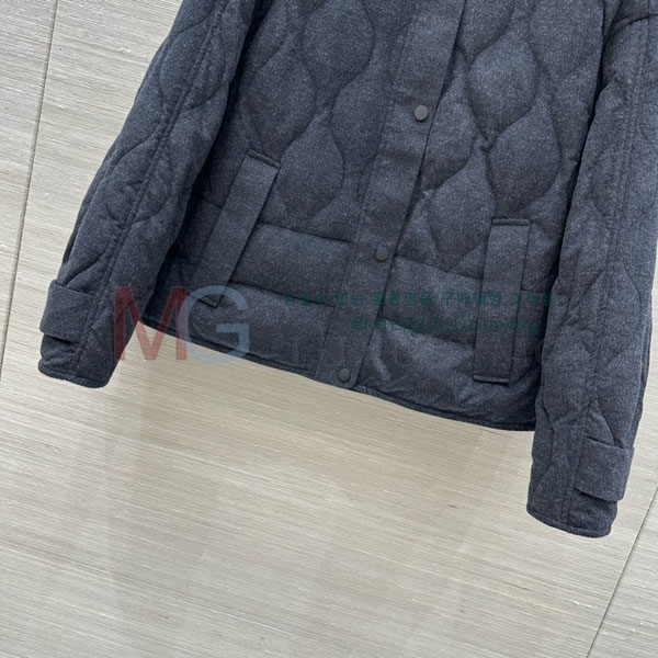 ���� �η�**�� �ٿ� �е� LP2923022-9