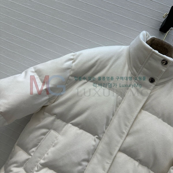 ���� �η�**�� �ٿ� �е� LP2923022-11