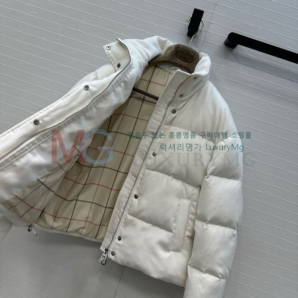 ���� �η�**�� �ٿ� �е� LP2923022-11