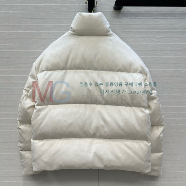 ���� �η�**�� �ٿ� �е� LP2923022-11