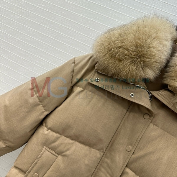 ���� �η�**�� �ٿ� �е� LP2923022-13