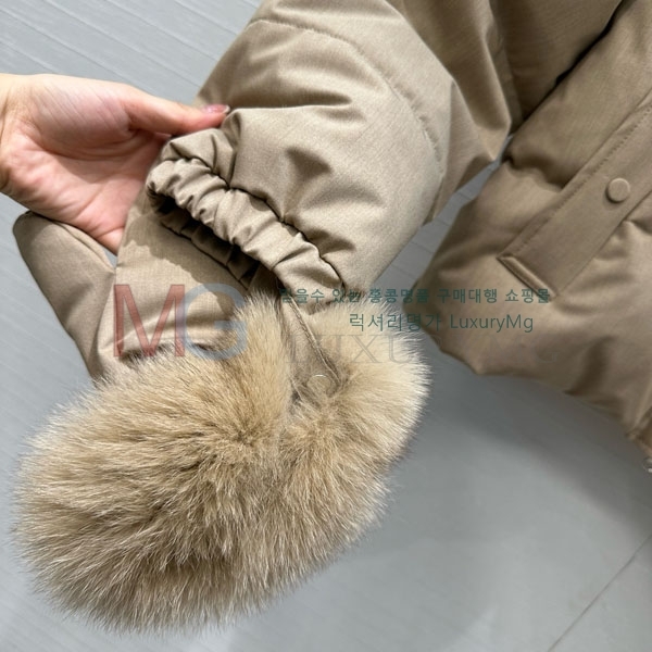 ���� �η�**�� �ٿ� �е� LP2923022-13