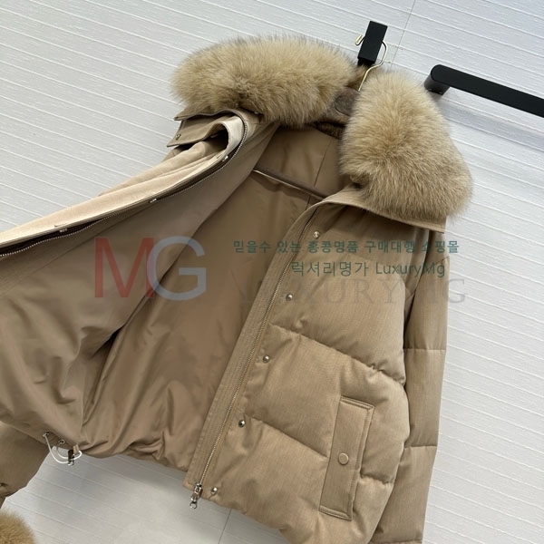 ���� �η�**�� �ٿ� �е� LP2923022-13