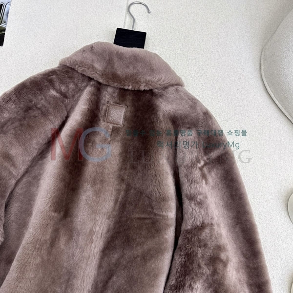  ο þ   LOW23023-2