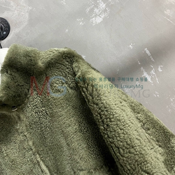 ���� �η�**�� ��� �þ �� ���� LP31055-18