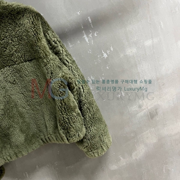 ���� �η�**�� ��� �þ �� ���� LP31055-18