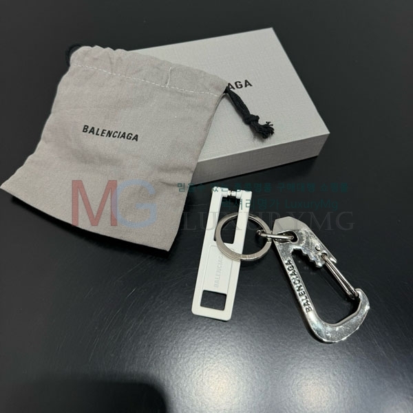  ߷þư ŰȦ BA23017-4