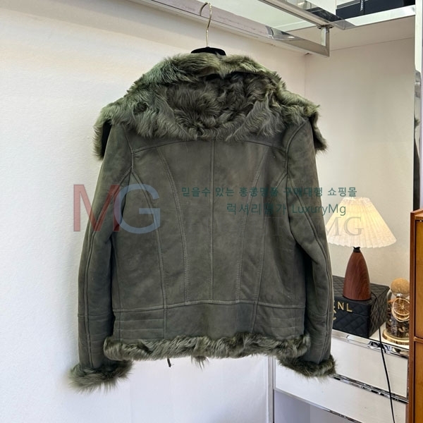  üذٳ þ   DG3240354-6