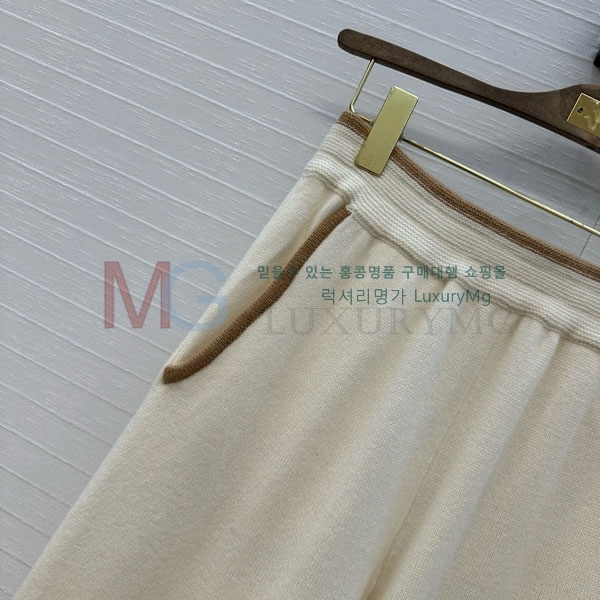 ���� �η�**�� ���� LP745602-1