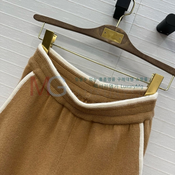 ���� �η�**�� ���� LP745602-2