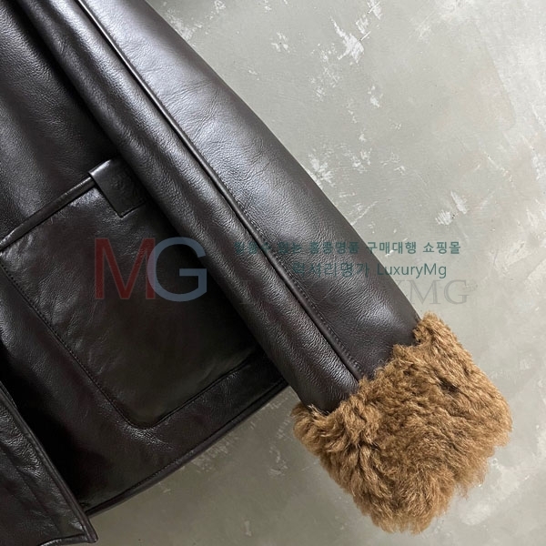  ο þ   LOW23404-3