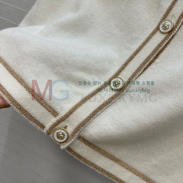 ���� ��* ��ĿƮ CHA33407-1