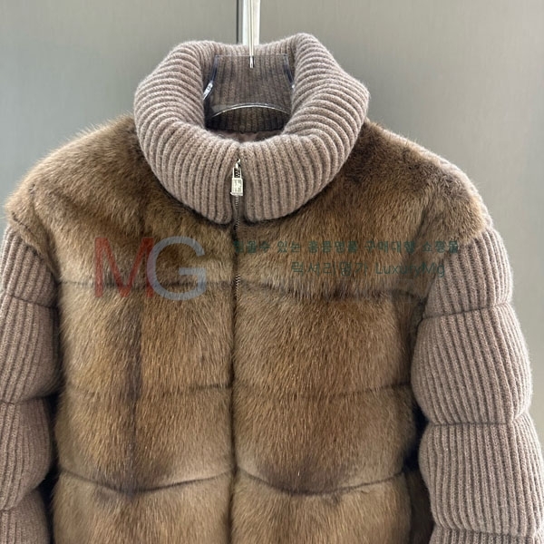 ���� ��**�� �þ �� ���� �ٿ� �е� LP562230-2