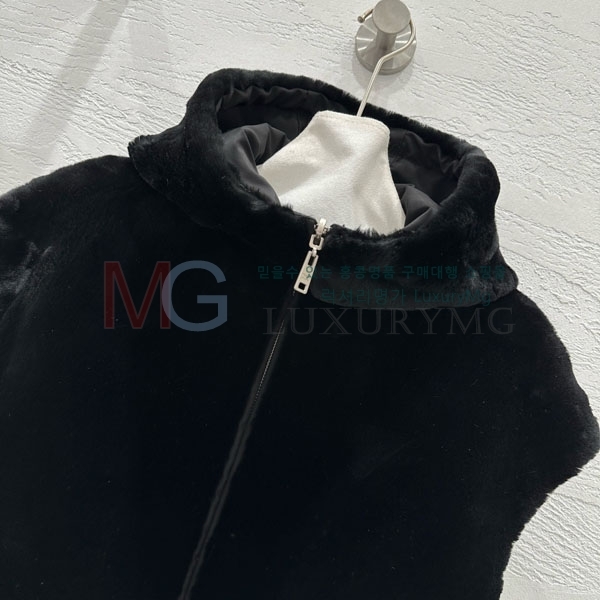   þ    PRA232402-10