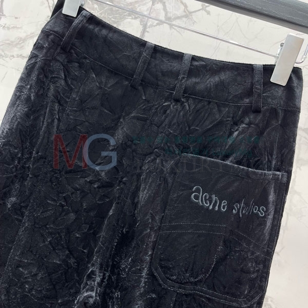  ũ Ʃ  AU232340238-1