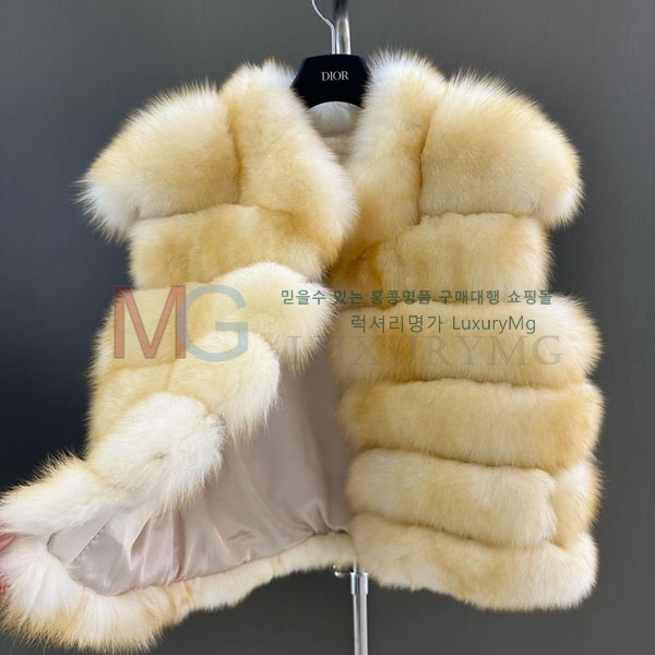   þ    DO8282306-10