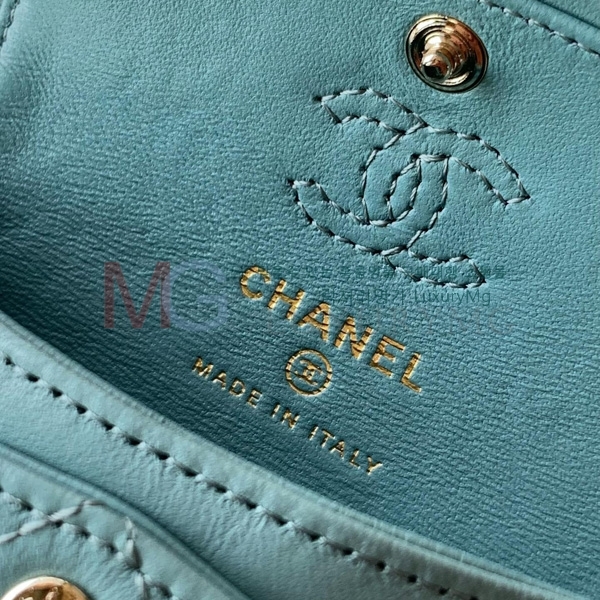 ��* �̴� �÷��� A72030-1