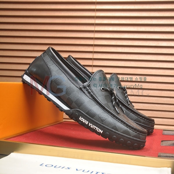  ̺ ĳ־  1LV303667-3