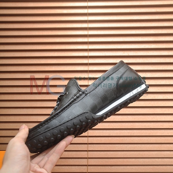  ̺ ĳ־  1LV303667-3