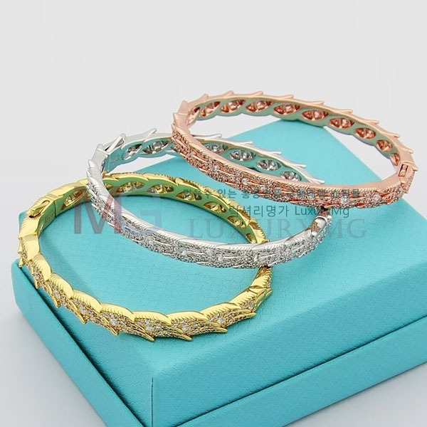 Ƽ�Ĵ� ���� �������� TF524504-2