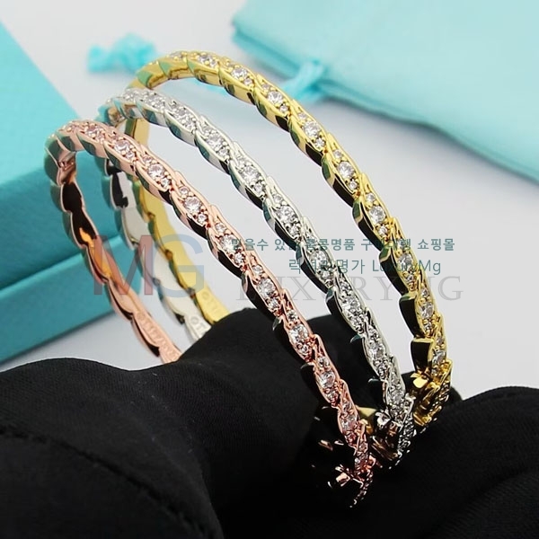 Ƽ�Ĵ� ���� �������� TF524504-4